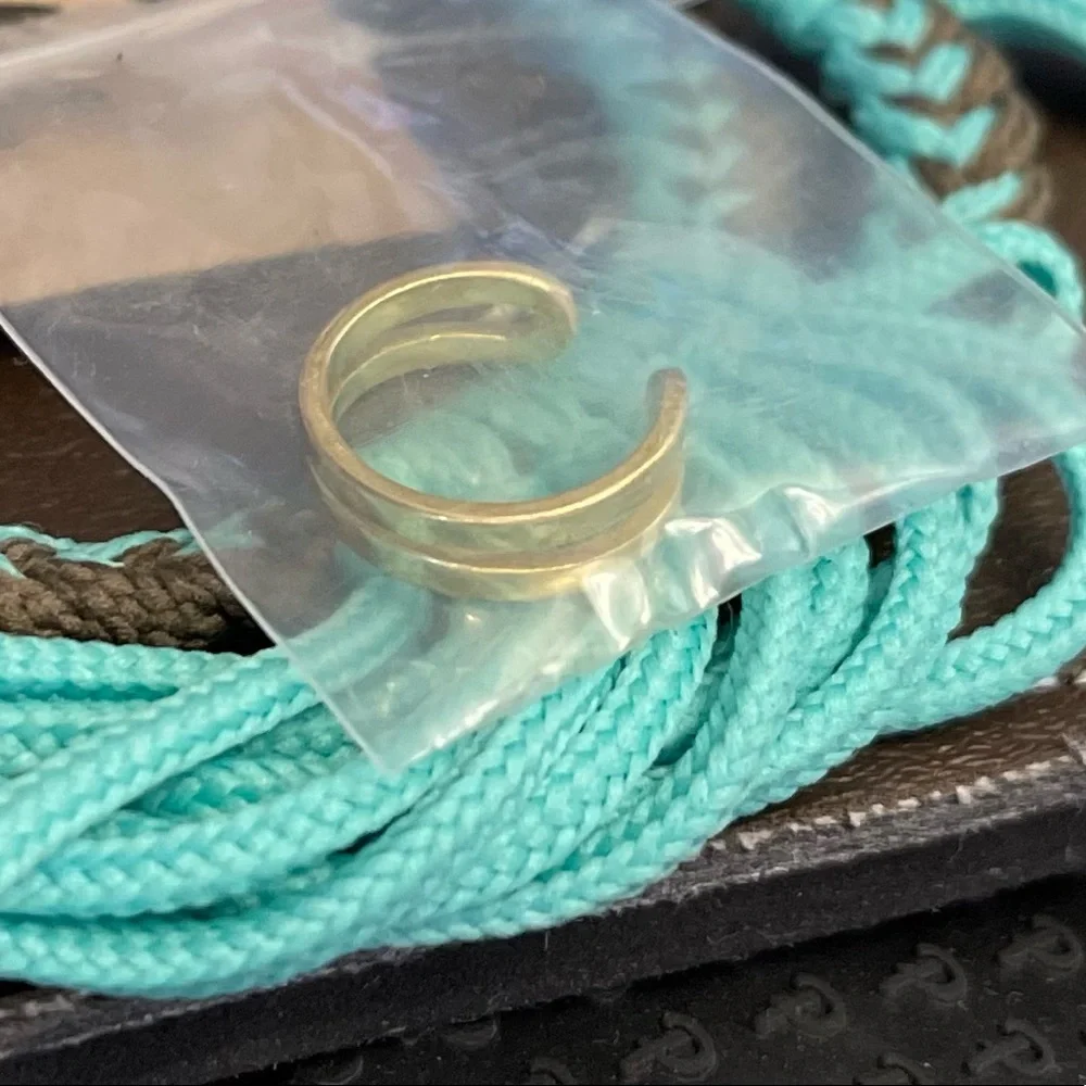 Plaka Flat Hand-Woven Sandals for Women - Picture 4 of 11